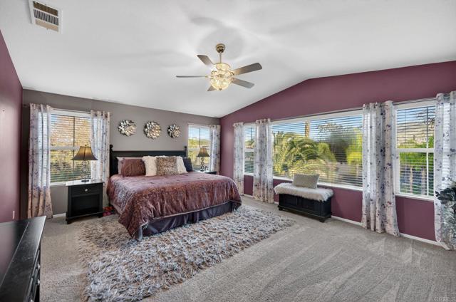 Detail Gallery Image 10 of 75 For 32727 Salvia Cir, Winchester,  CA 92596 - 7 Beds | 5/1 Baths