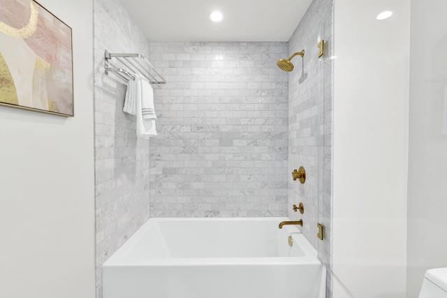 Image 42 of 72 For 401 Harrison Street 41b