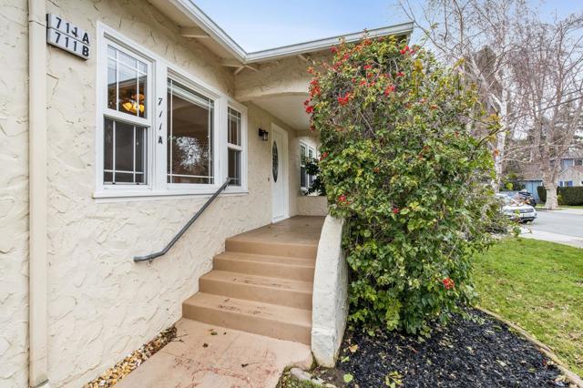 711 Laurel Avenue, Burlingame CA: https://media.crmls.org/mediaz/8113e0df-1485-46a1-ad0a-34f0c63b520f.jpg
