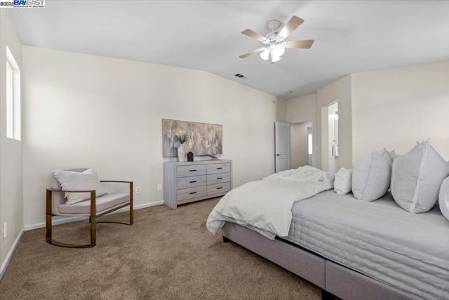 4775 Mahogany St, Dublin CA: https://media.crmls.org/mediaz/8113ea4f-ba2f-4a33-b068-693f67d51bed.jpg
