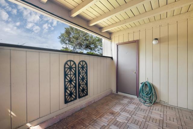 6544 College Grove Dr, San Diego CA: https://media.crmls.org/mediaz/81150021-8587-416c-b3d7-49574e7e0366.jpg