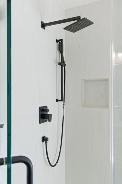 Image 18 of 44 For 5871 Carmel Way