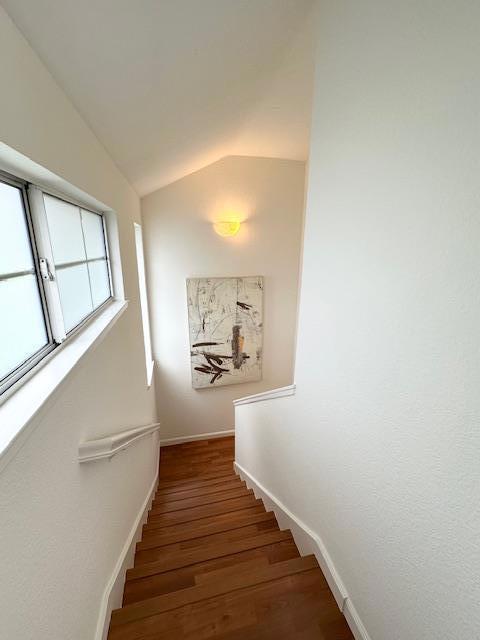 8 Arch Street, Redwood City CA: https://media.crmls.org/mediaz/81166683-0da7-4e1b-bf3a-39e041822697.jpg