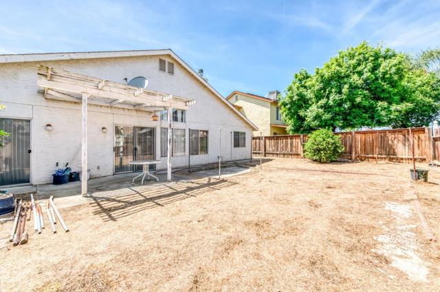 2670 N Katy Avenue, Fresno CA: https://media.crmls.org/mediaz/8116a2b8-5320-48b4-8630-5c133e944f54.jpg