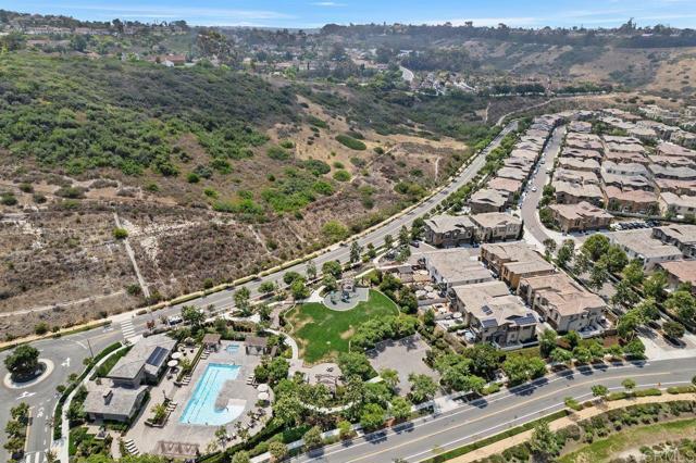 3157 Salina rd, Carlsbad CA: https://media.crmls.org/mediaz/8116c029-2c72-4d89-8423-4b9105e05c84.jpg