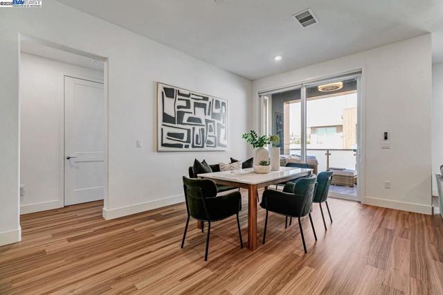 2359 Halogen Cmn, Fremont CA: https://media.crmls.org/mediaz/8116c337-baf7-4304-ad07-e06f2844695d.jpg
