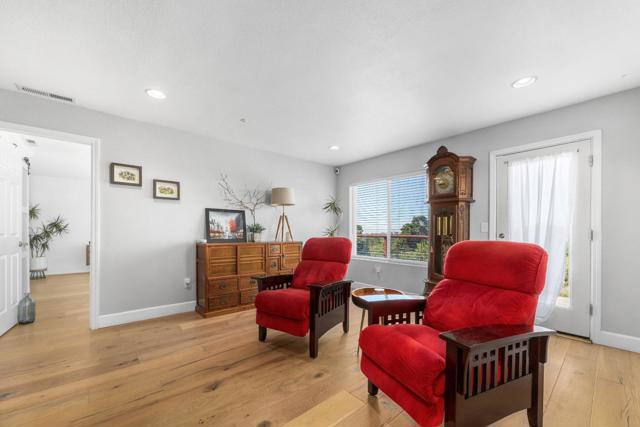 18530 Berta Ridge Place, Salinas CA: https://media.crmls.org/mediaz/81172761-47e3-4fe3-816a-fc8fd870b22a.jpg
