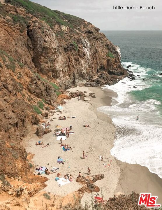 28867 Grayfox Street, Malibu CA: https://media.crmls.org/mediaz/81173355-172e-41ae-9fce-d18562dbfd5f.jpg
