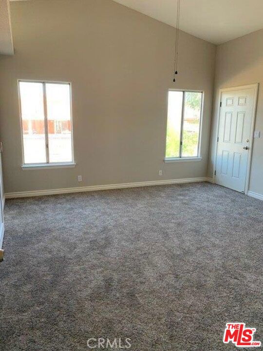 14055 Montecito Drive, Victorville CA: https://media.crmls.org/mediaz/81173aa7-f381-45dd-bb16-6c50b62008ac.jpg