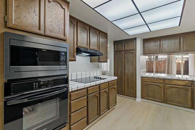 Image 24 of 56 For 1257 Bracebridge Court