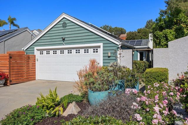 6804 Urubu Street, Carlsbad CA: https://media.crmls.org/mediaz/811880ed-4a4b-42dd-9549-6dced41ed409.jpg