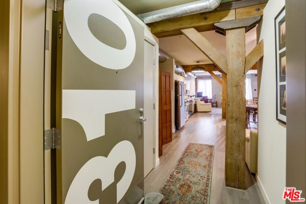 527 Molino Street #310