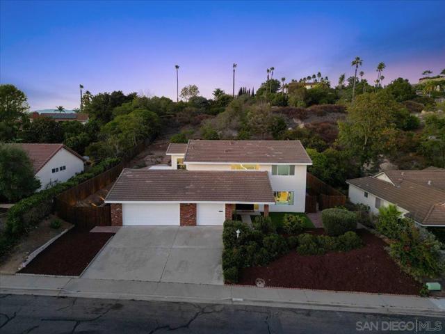17283 Montero Rd, San Diego CA: https://media.crmls.org/mediaz/81196b08-dde2-4a93-a708-6fcf6f589057.jpg