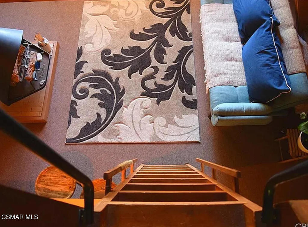 https://media.crmls.org/mediaz/811a68e3-9916-4753-8c6e-b70d6a00abf9.jpg?preset=X-Large