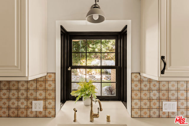 Drew Fenton | 1110 N Beverly Glen Boulevard Los Angeles CA | MLS: 7582983