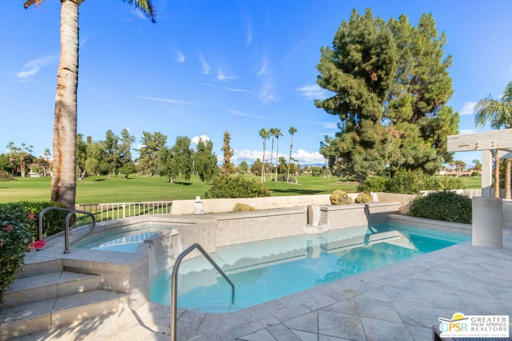 188 S Kavenish Drive