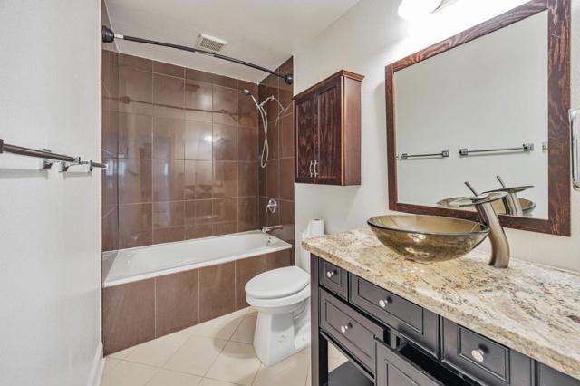 915 Colorado Boulevard, Santa Rosa CA: https://media.crmls.org/mediaz/811b9c01-a85b-434d-98ca-572a4dc7b94c.jpg