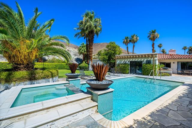 40480 Via Entrada, Rancho Mirage CA: https://media.crmls.org/mediaz/811ba02f-5f91-45c8-8a4f-871ab3df8a60.jpg