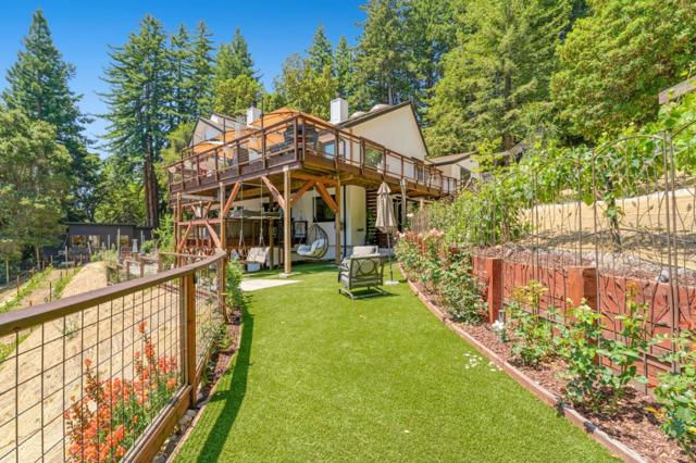 55 Hidden Meadow Lane, Scotts Valley CA: https://media.crmls.org/mediaz/811ba5c0-bc27-41f9-befc-d417fdc3839b.jpg