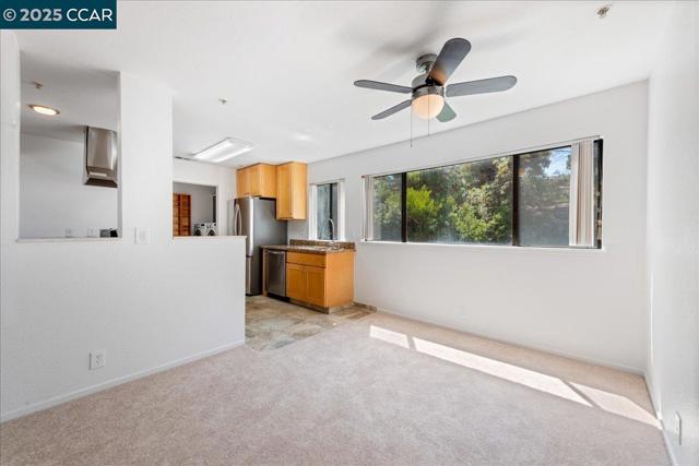 219 Sea Crest Cir, Vallejo CA: https://media.crmls.org/mediaz/811c64ff-83d0-42b4-ae1c-bbdfb0056352.jpg