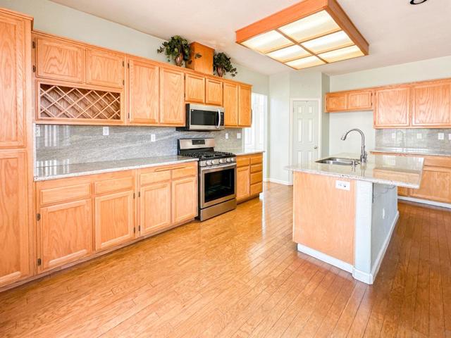 4305 Calsite Court, Antioch CA: https://media.crmls.org/mediaz/811ce94d-e066-43c6-870f-dbd5a53b4245.jpg