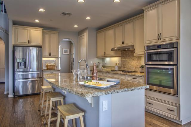 Detail Gallery Image 8 of 36 For 7146 Sitio Destino, Carlsbad,  CA 92009 - 4 Beds | 3 Baths