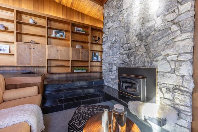 800 Rancho Prieta Road, Los Gatos CA: https://media.crmls.org/mediaz/81207768-ce6f-4b8b-a864-5414bf62670c.jpg