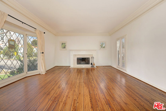 Image 3 for 10604 Wellworth Ave, Los Angeles, CA 90024