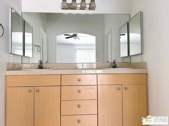 9700 Santa Cruz Road, Desert Hot Springs CA: https://media.crmls.org/mediaz/81216875-7c0e-4633-8cec-2c3214fa97ee.jpg