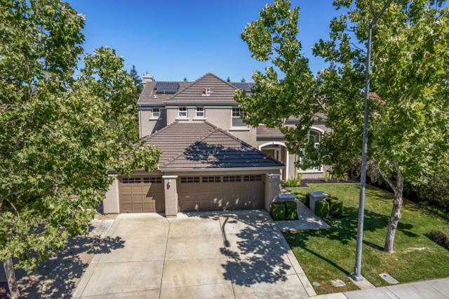 171 Coriander Avenue, Morgan Hill CA: https://media.crmls.org/mediaz/8122d82c-2767-4849-93e3-de48a5eca87a.jpg