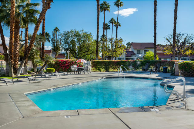 6175 Montecito Drive, Palm Springs CA: https://media.crmls.org/mediaz/8125fd46-51c6-40dc-b9d4-082331958cf4.jpg