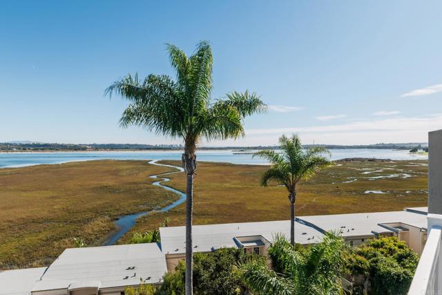 Detail Gallery Image 18 of 31 For 3991 Crown Point Dr #P13,  San Diego,  CA 92109 - 1 Beds | 1 Baths