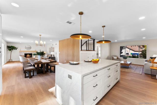 10315 Moselle St, San Diego CA: https://media.crmls.org/mediaz/8127c675-dc06-4e1a-a336-5d71e334bce2.jpg