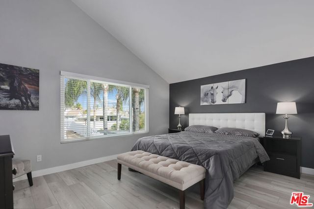 39665 Maple Leaf Court, Murrieta CA: https://media.crmls.org/mediaz/81287f61-df53-4bbd-ba85-3613d1ea0f98.jpg