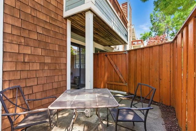 18013 Hillwood Lane, Morgan Hill CA: https://media.crmls.org/mediaz/8128916f-c0d2-4758-b8a8-d0a0ad1e4f67.jpg