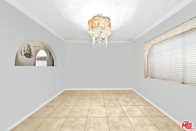 1747 N Avenue 46, Los Angeles CA: https://media.crmls.org/mediaz/8128d366-5e3f-470f-a85f-4bbfa122d796.jpg