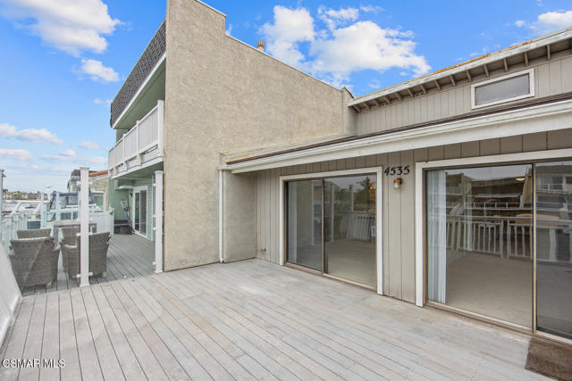4535 Falkirk Bay, Oxnard CA: https://media.crmls.org/mediaz/81292811-bc9a-45fd-86a0-eacc6db0cf24.jpg