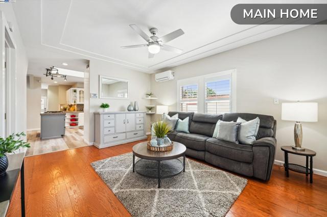 507 Maple St, Livermore CA: https://media.crmls.org/mediaz/812a0793-e42b-4542-ac16-f6db2a73f332.jpg