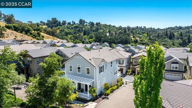 38 Citron Knoll, Orinda CA: https://media.crmls.org/mediaz/812a95f7-92b6-4b9d-b0eb-fc3527d08cbc.jpg