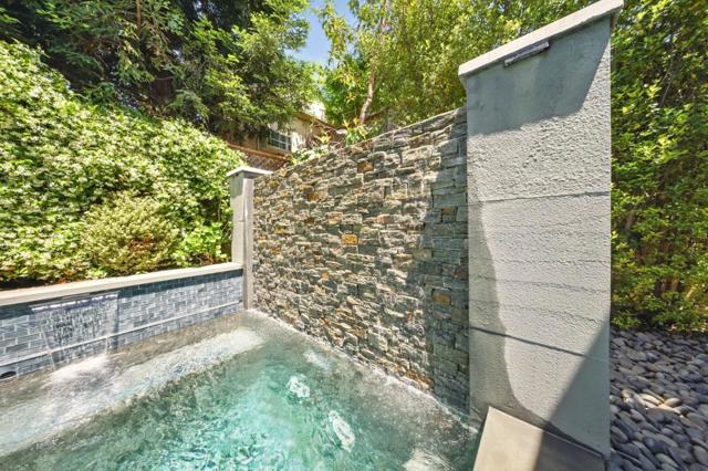 852 Paloma Avenue, Burlingame CA: https://media.crmls.org/mediaz/812acab8-fcea-4a97-8757-5eeeb6291167.jpg