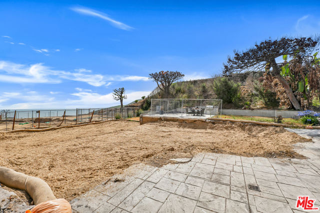 Drew Fenton | 3753 Malibu Vista Drive Malibu CA | MLS: 7431371