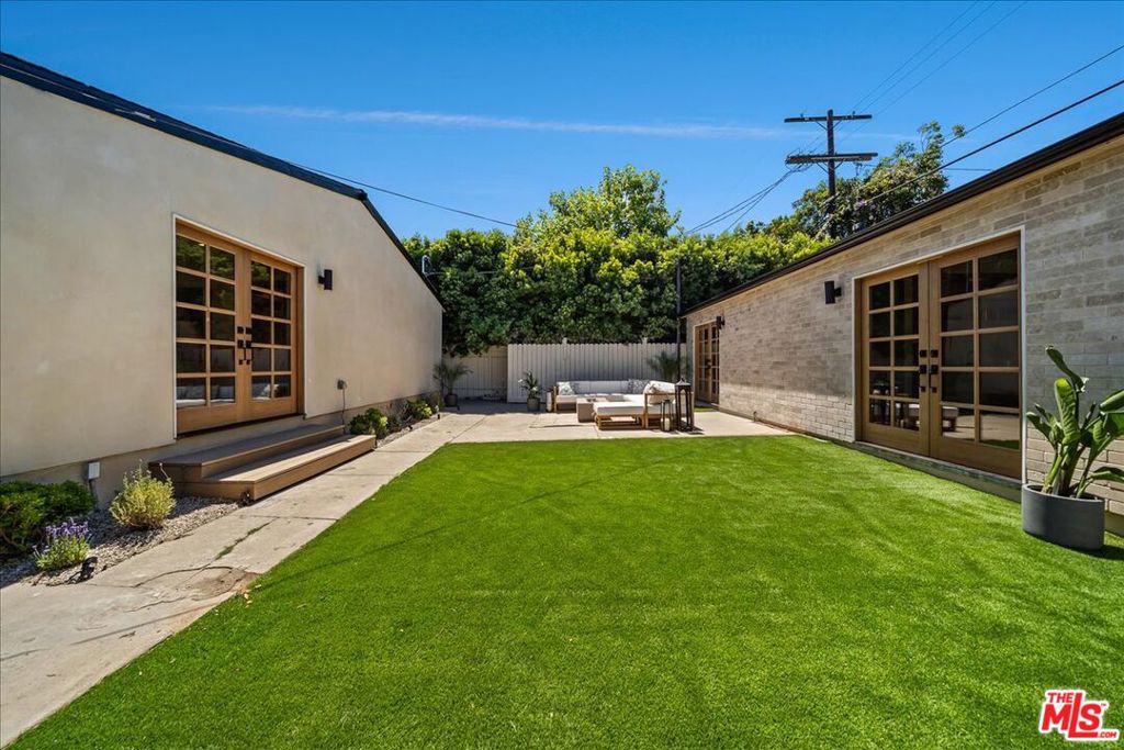 14537 Hesby StreetSherman Oaks img 18