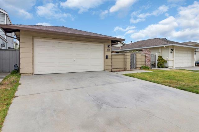 1575 Sepulveda Drive, Salinas CA: https://media.crmls.org/mediaz/812dbfd6-9ea2-48e6-b7ff-649f3efa1684.jpg
