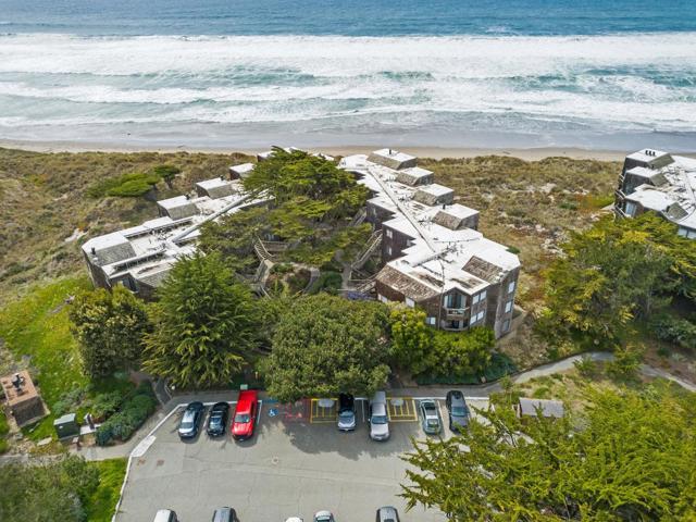 101 Shell Drive, Watsonville CA: https://media.crmls.org/mediaz/812ec1d4-bf64-4da0-8bfc-0533e215bf7a.jpg