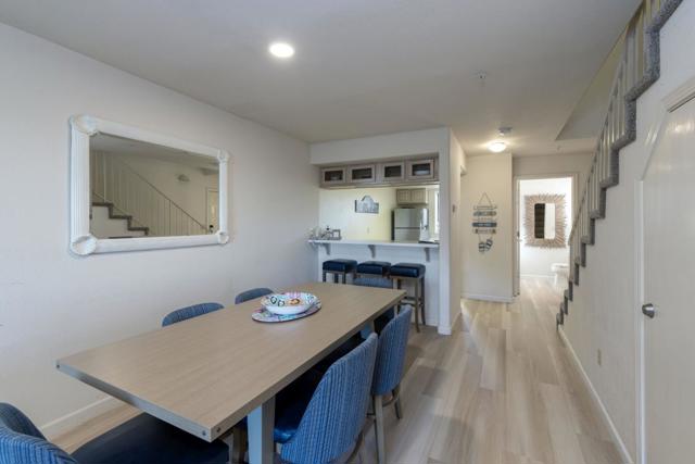 31 Seascape Resort Drive, Aptos CA: https://media.crmls.org/mediaz/812f2cef-7662-421b-9d54-7f731d1f20ac.jpg