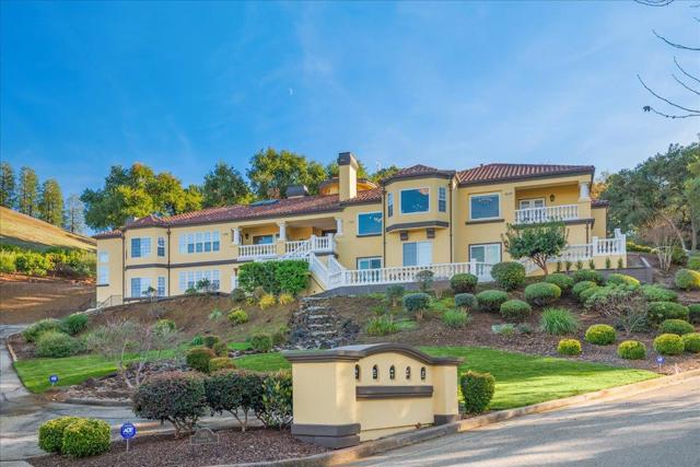 385 Atherton Way, Morgan Hill CA: https://media.crmls.org/mediaz/812f5be0-26aa-46ee-840c-7a3a54669c89.jpg
