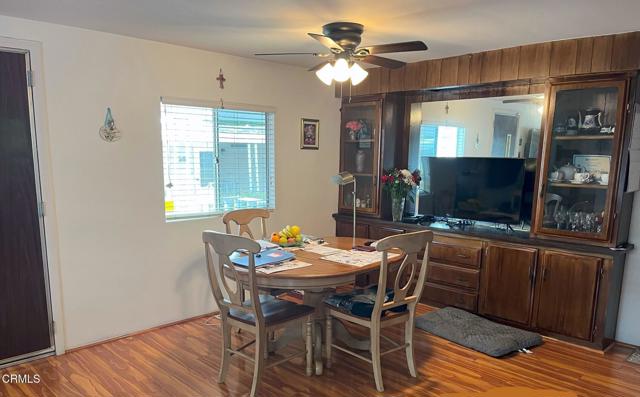 36 Copland Circle, Ventura CA: https://media.crmls.org/mediaz/81303362-a28c-4f40-8605-a4d8b0f8eb8d.jpg