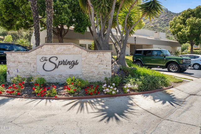 6378 Lada Avenue, Camarillo CA: https://media.crmls.org/mediaz/8131f317-2d47-40ad-abe7-ce6bcfd0f2d3.jpg