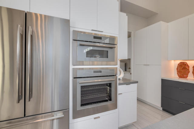 151 Holliday Way, Palm Springs CA: https://media.crmls.org/mediaz/81321237-06fc-4ea7-b8ff-c7dfde1a3f94.jpg