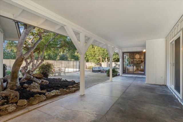 12272 Windsor Court, Los Altos Hills CA: https://media.crmls.org/mediaz/8132dbb0-c633-4b47-9dff-cd3fdf4a33bb.jpg